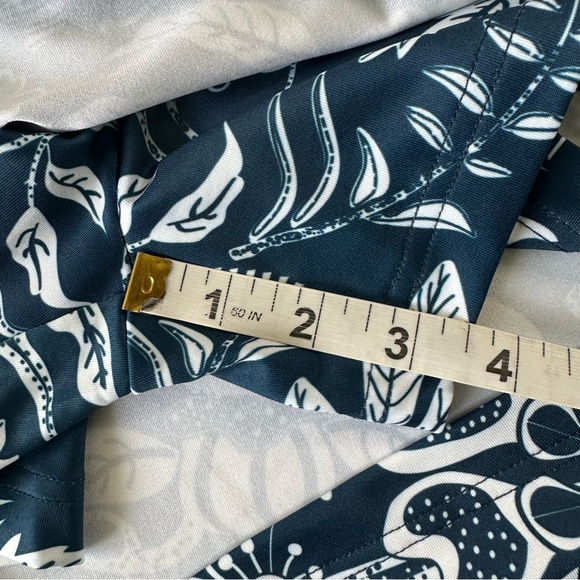 Gretchen Scott Skippy Skort Hummingbird Floral Navy Blue Stretch Skirt Small - Picture 7 of 9